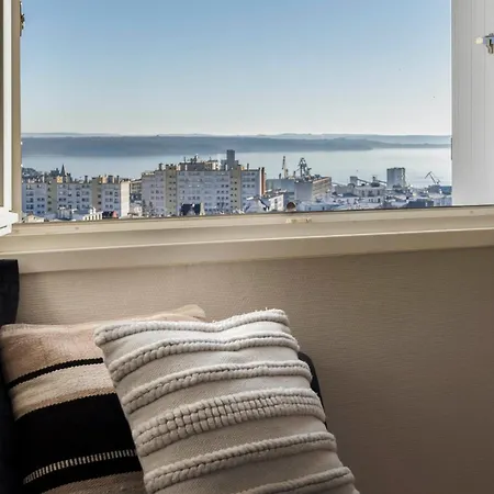 Vue / Jaures-centre-ville / Lumineux